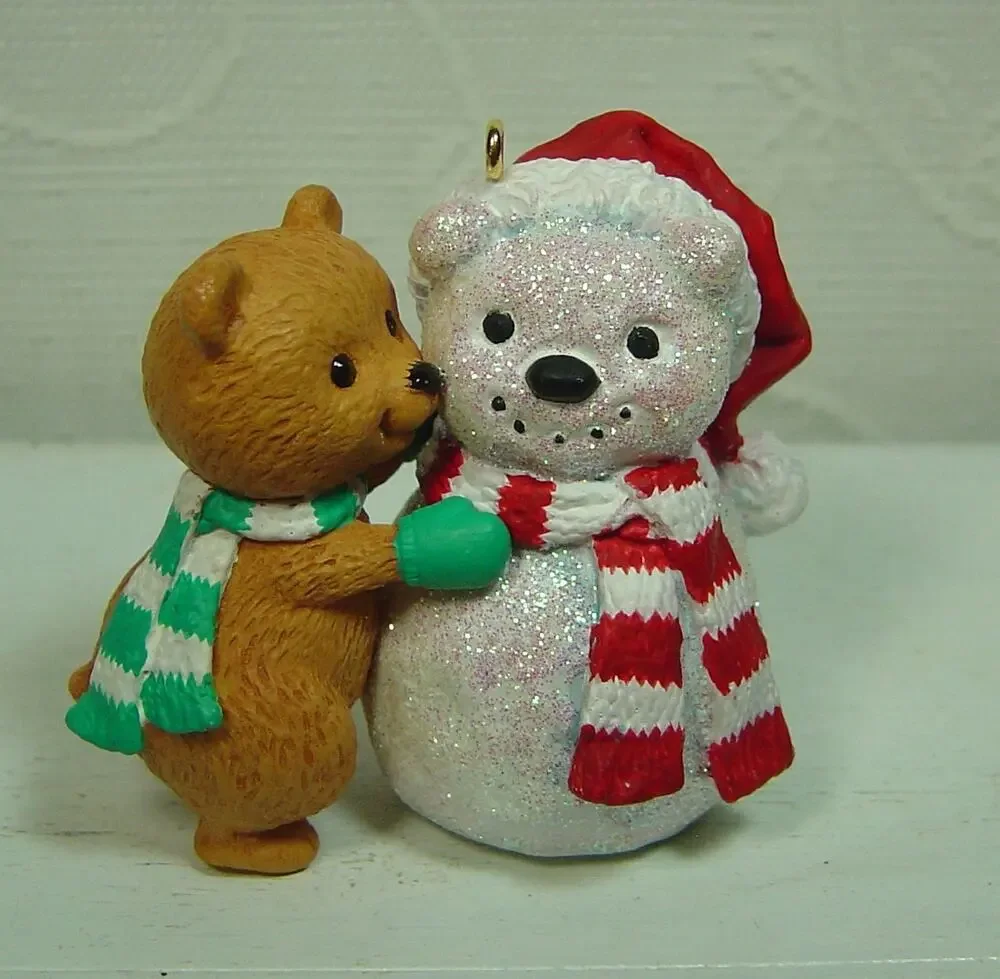 HALLMARK ORNAMENT-SNOW BEAR BUDDIES FROM 2005-BROWN BEAR & SNOW BEAR